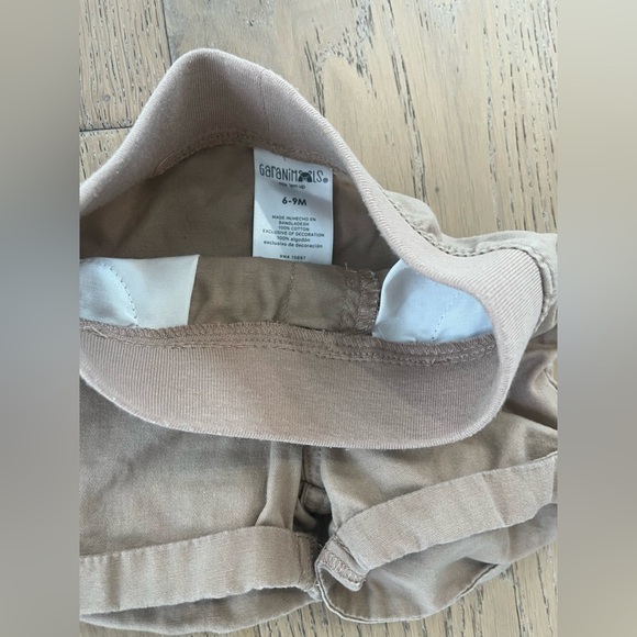 Baby Boy 6-9 months Khaki Shorts Tan Brown Summer Prep Garanimals - Picture 2 of 3